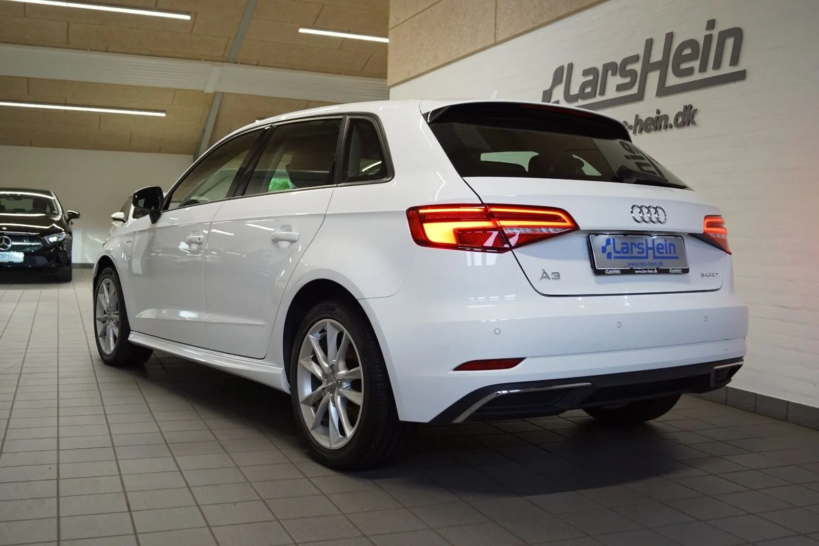 Audi A3 1,4 e-tron Sportback S-tr. 5d Image 3