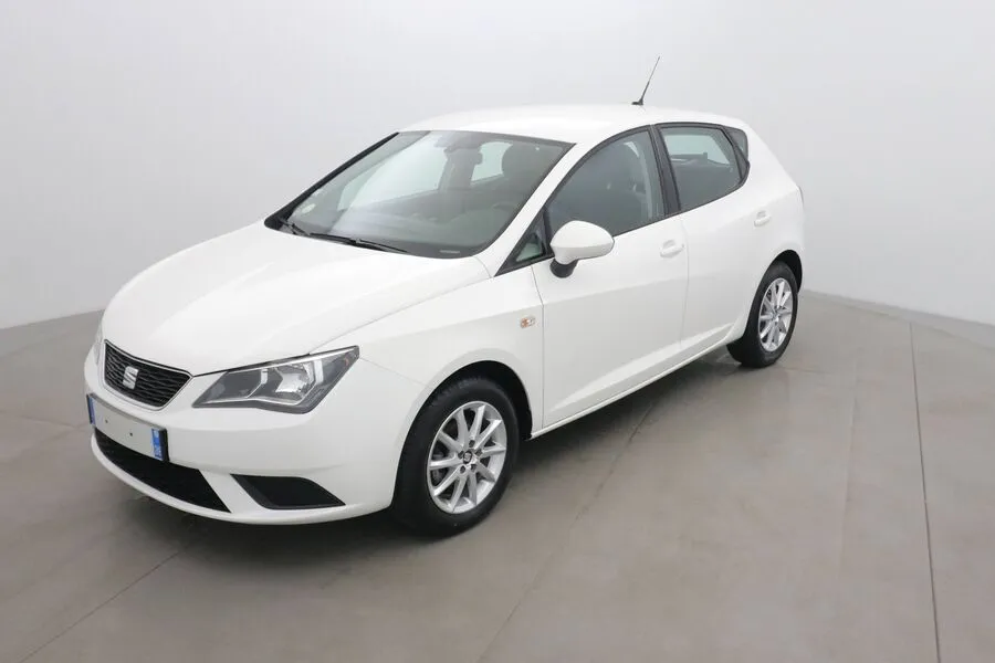 Seat IBIZA 1.4 TDI 75 STYLE BUSINESS NAVI 5p Image 2