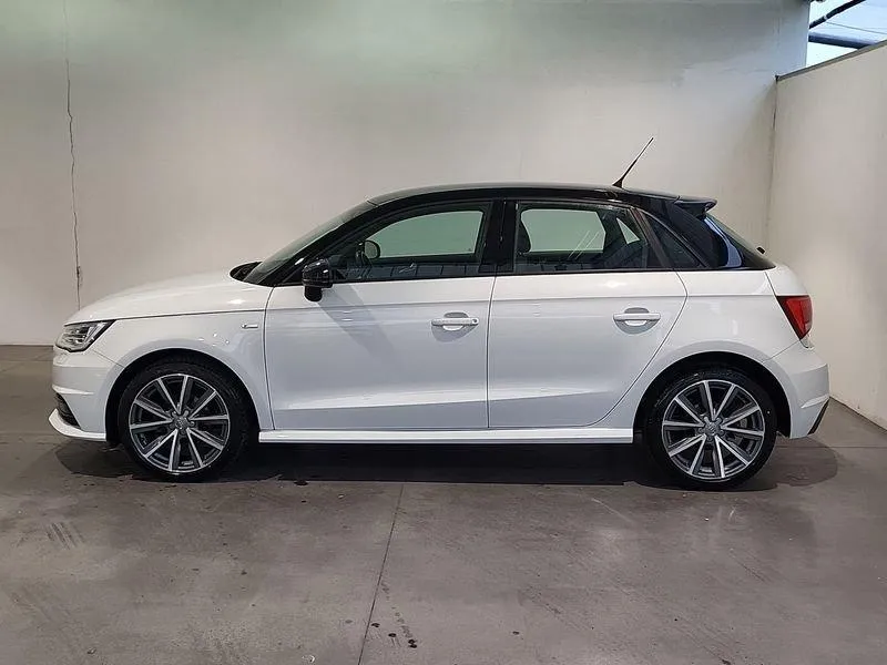 AUDI A1 1.4 TDI S tronic Admired Image 3